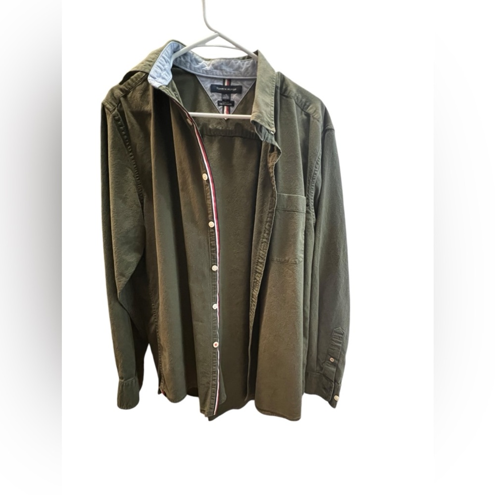 Ling sleeve Tommy Hilfiger men’s shirt size L